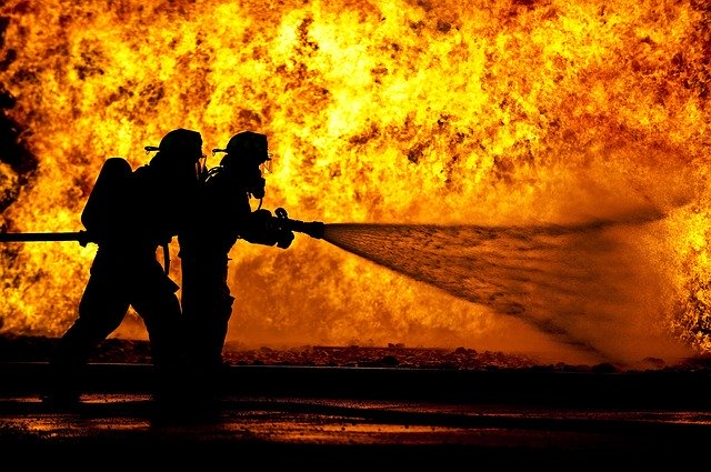 firefighters-870888_640_0